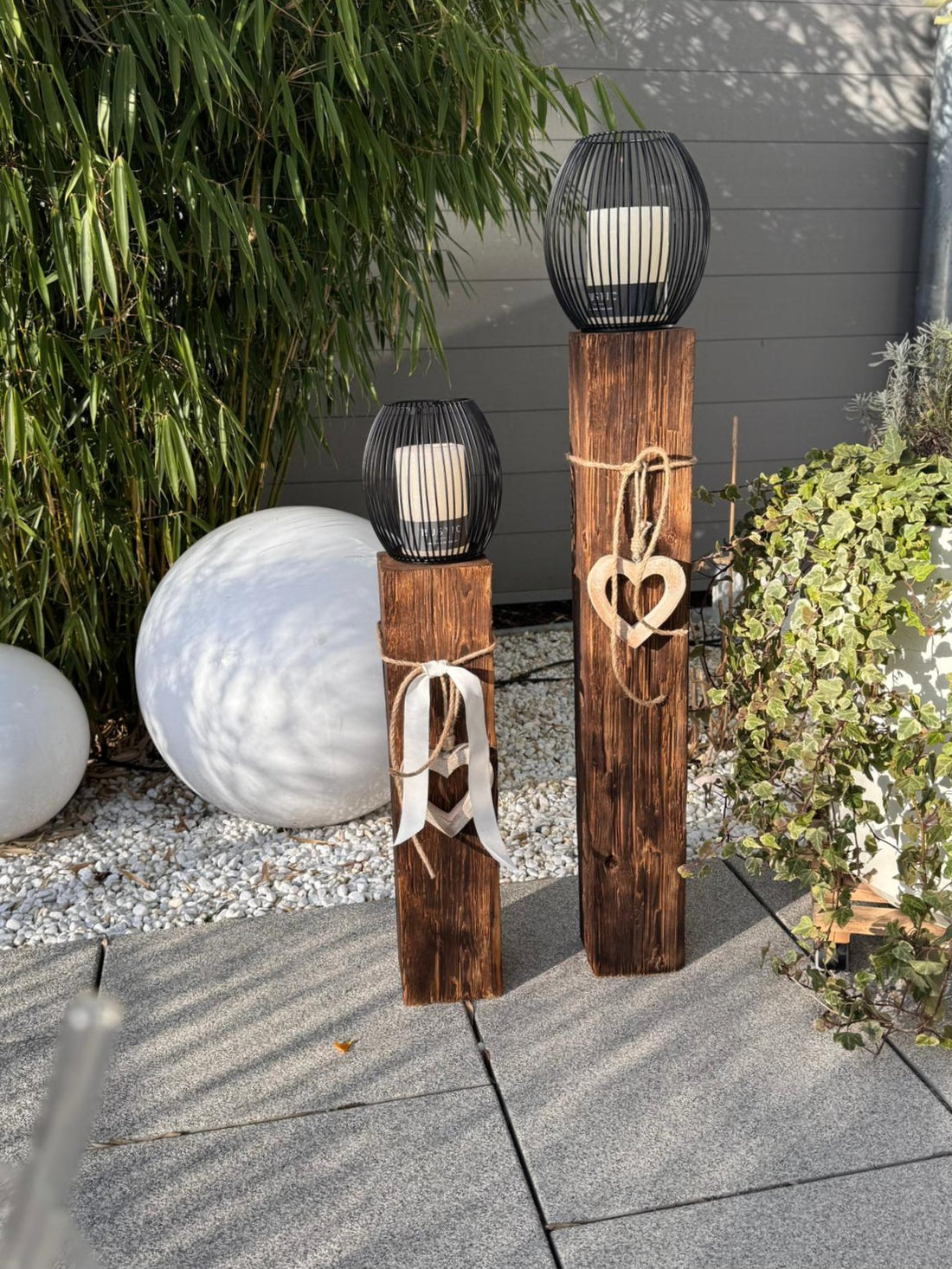 Kerzenständer mit ovalem Windlicht